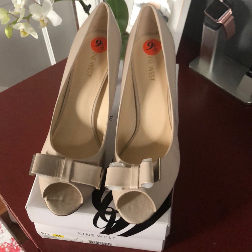 Cream pumps
